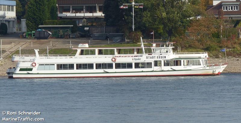 stadt essen (Passenger ship) - IMO , MMSI 211773890, Call Sign DC5049 under the flag of Germany