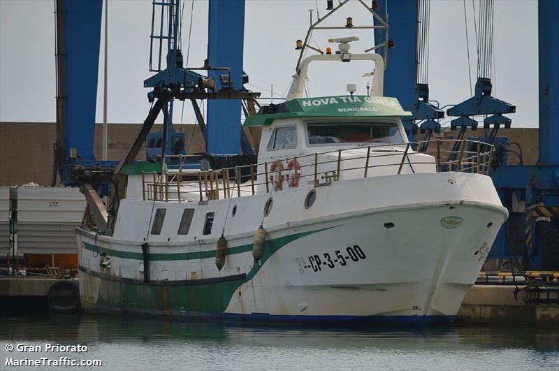 nova tia cinta (Fishing vessel) - IMO , MMSI 224019440, Call Sign EBRV under the flag of Spain