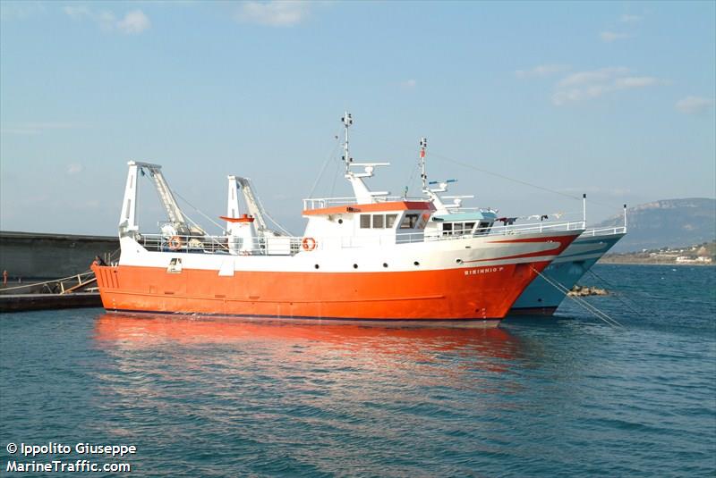 sisinnio padre (Fishing vessel) - IMO , MMSI 247152130, Call Sign IKMA under the flag of Italy