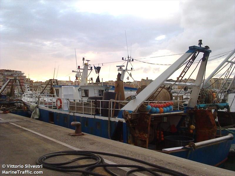 rinascita (Fishing vessel) - IMO , MMSI 247252280, Call Sign ILSU2 under the flag of Italy