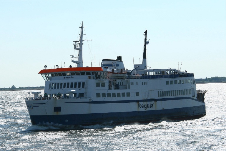 regula (Passenger/Ro-Ro Cargo Ship) - IMO 7051058, MMSI 276162000, Call Sign ESEV under the flag of Estonia