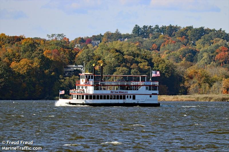 rip van winkle ii (Passenger ship) - IMO , MMSI 367552270, Call Sign WDG5977 under the flag of United States (USA)