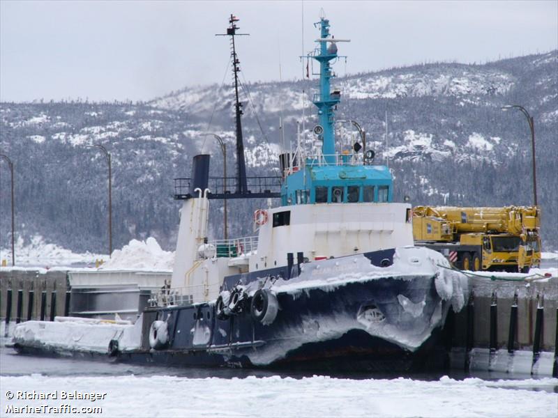 ocean foxtrot (Tug) - IMO , MMSI 377901064, Call Sign J8 QN3 under the flag of St Vincent & Grenadines