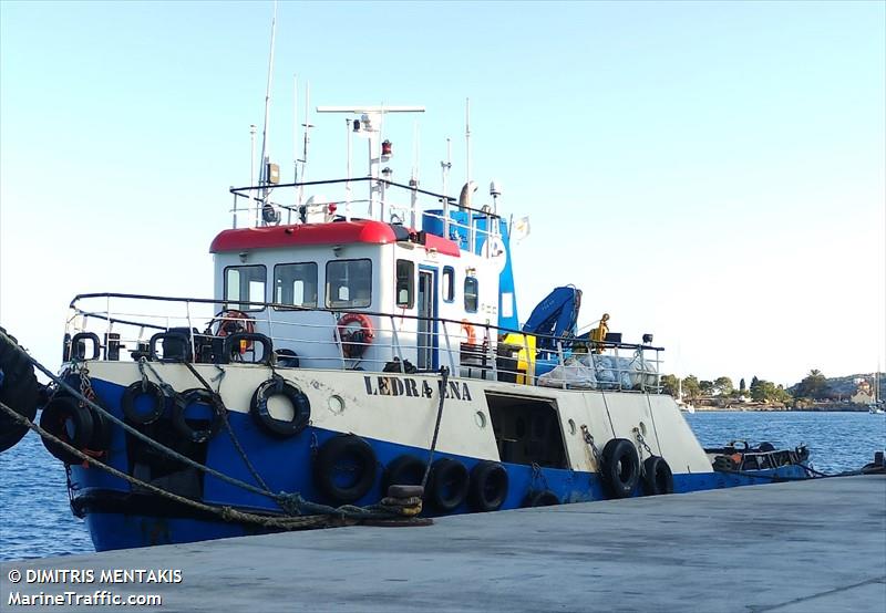 ledra ena (Tug) - IMO 7350363, MMSI 209564000, Call Sign P3CM under the flag of Cyprus