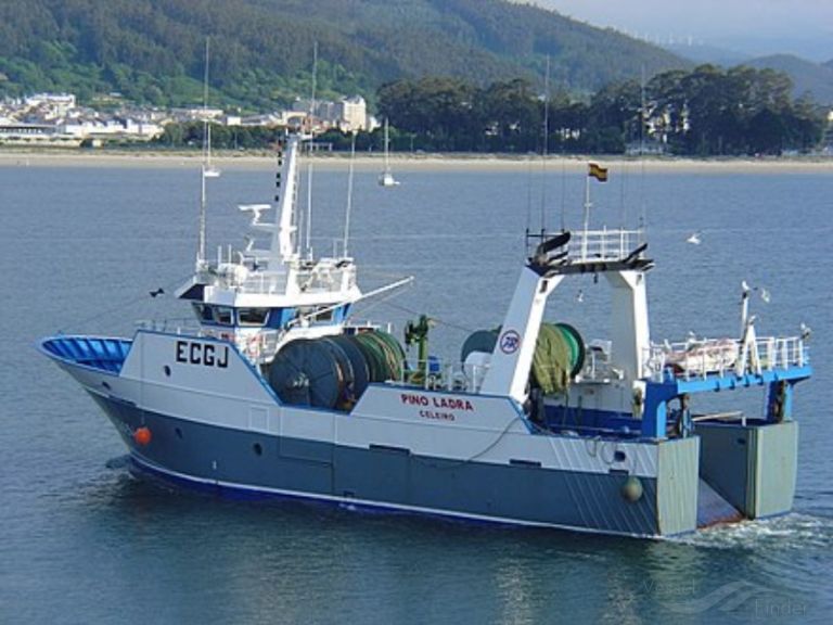 pino ladra (Fishing Vessel) - IMO 9338436, MMSI 224134550, Call Sign ECGJ under the flag of Spain