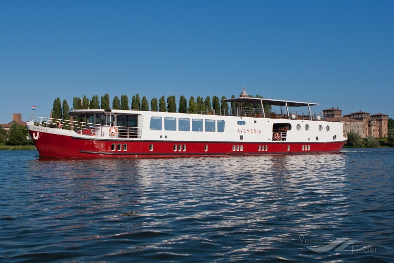 ave maria (Passenger ship) - IMO , MMSI 247358100, Call Sign IMIR2 under the flag of Italy