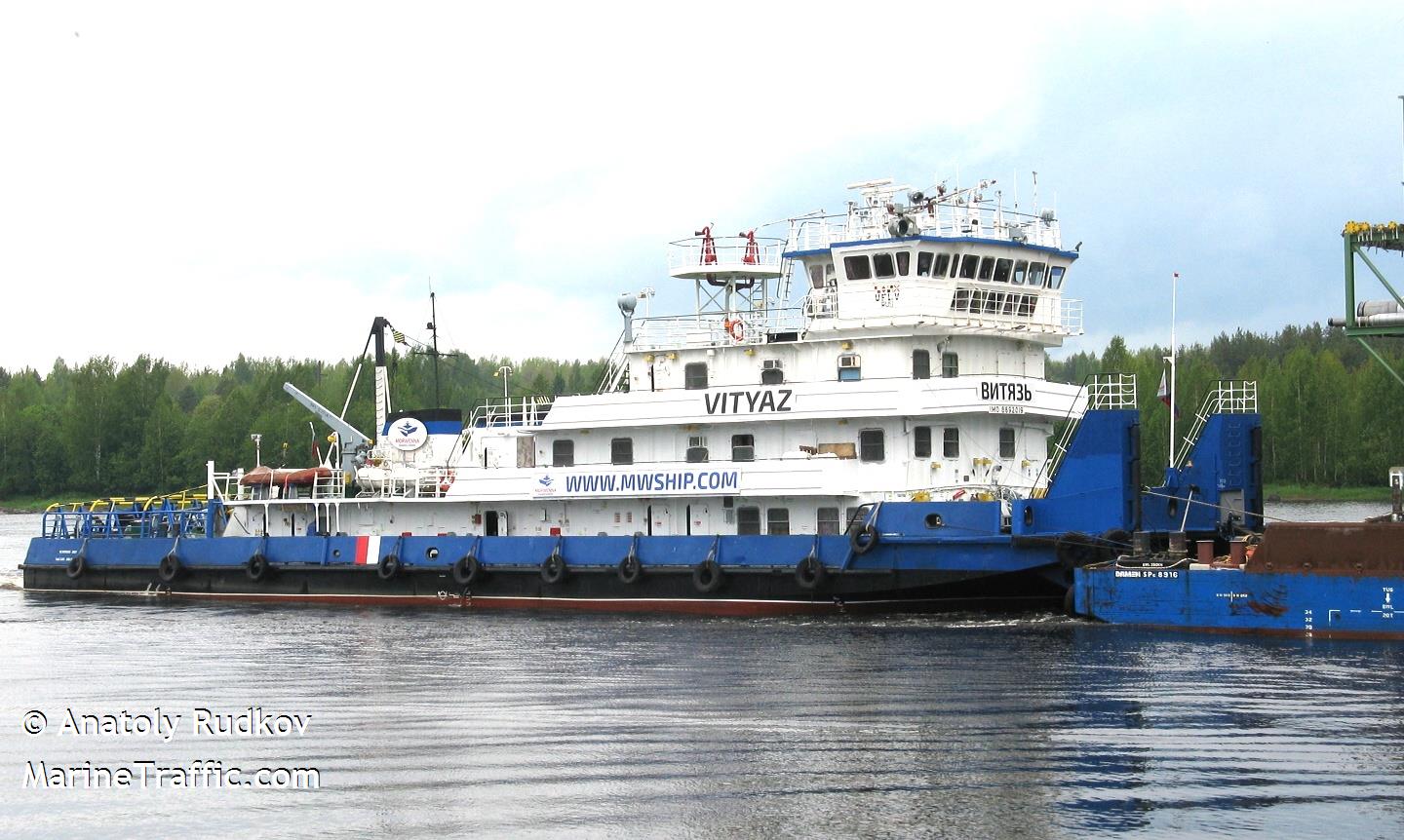 vityaz (Pusher Tug) - IMO 8892019, MMSI 273456070, Call Sign UFLV under the flag of Russia