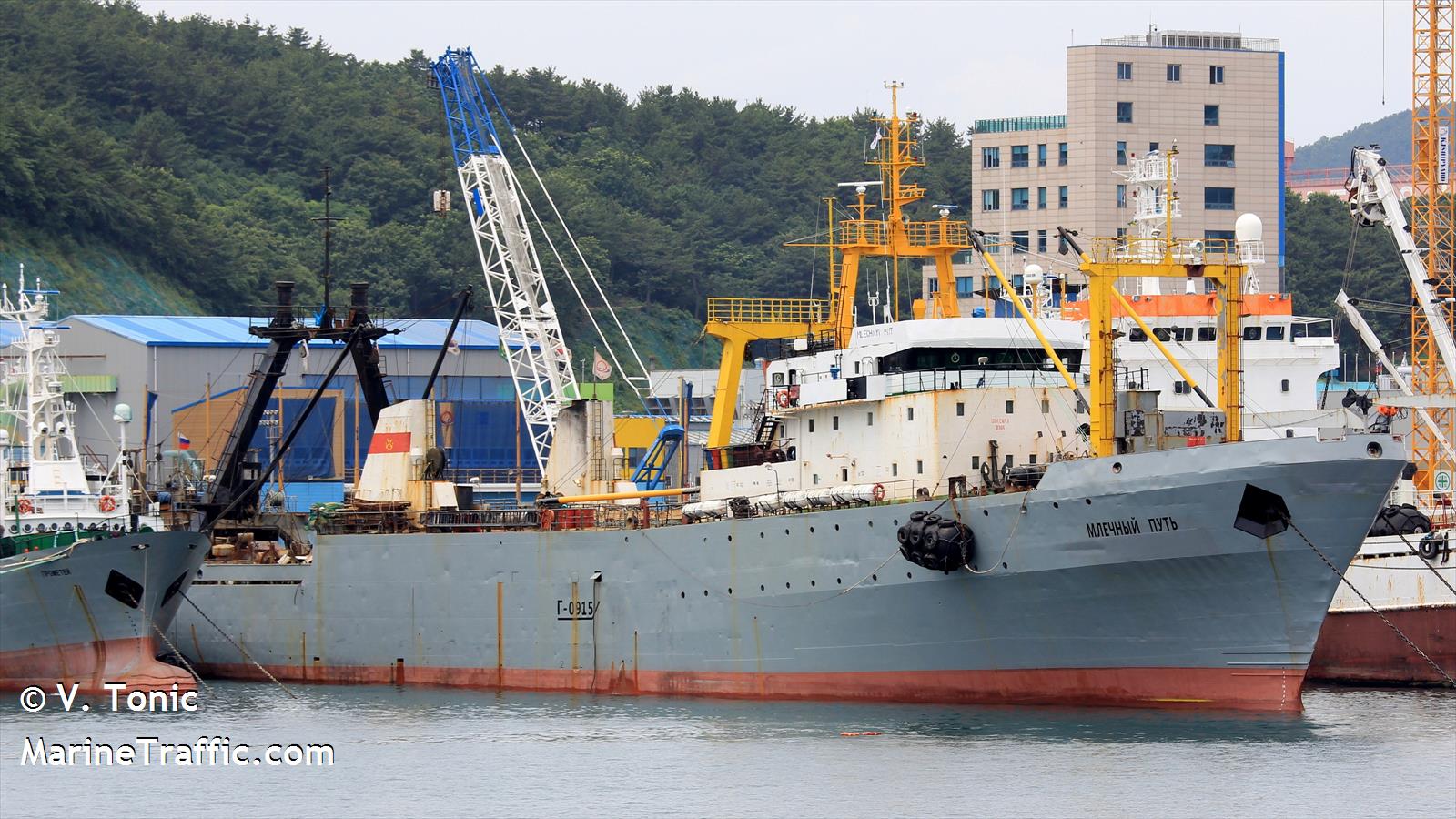 ostrovnoy-11 (Fish Factory Ship) - IMO 8131661, MMSI 457900537, Call Sign JVSR7 under the flag of Mongolia