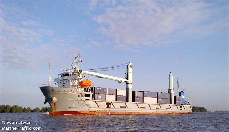 meratus bontang (Deck Cargo Ship) - IMO 9569865, MMSI 525025059, Call Sign PNNW under the flag of Indonesia