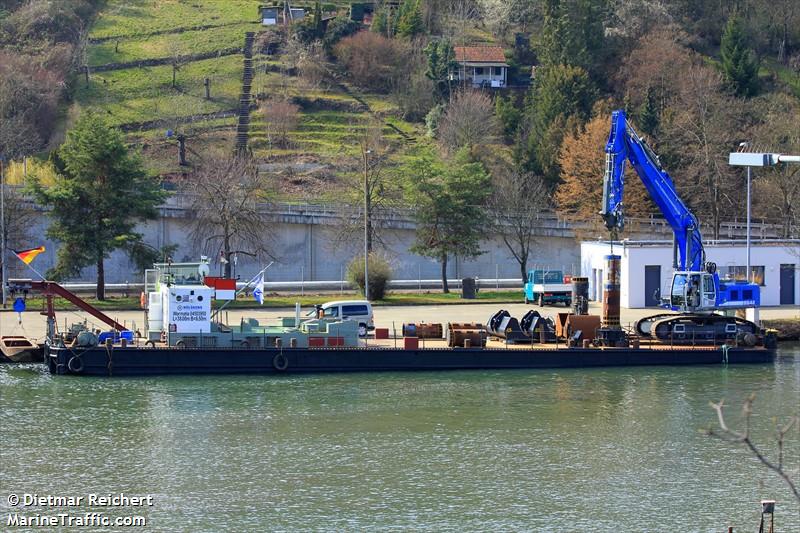 wormatia (Dredging or UW ops) - IMO , MMSI 211612850, Call Sign DC6602 under the flag of Germany