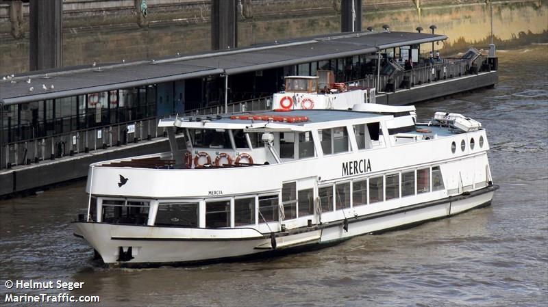 mercia (Passenger ship) - IMO , MMSI 235055003, Call Sign ZNUX3 under the flag of United Kingdom (UK)