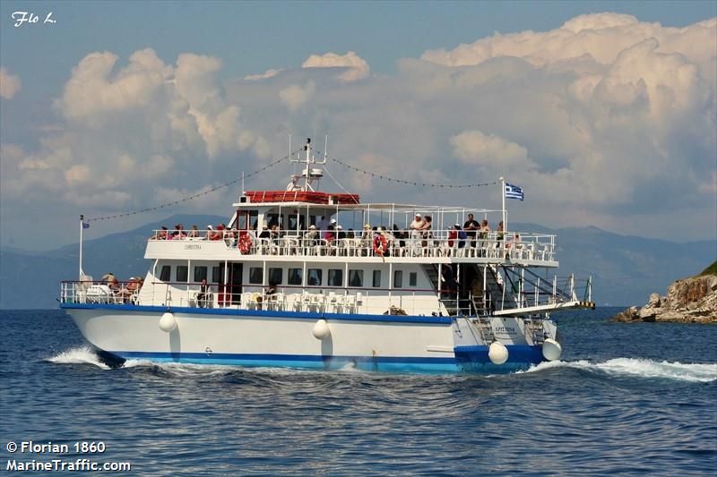 christina (Passenger ship) - IMO , MMSI 241472000, Call Sign SW9141 under the flag of Greece