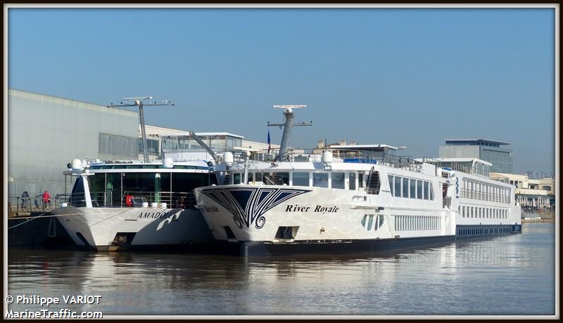 s.s. bon voyage (Passenger ship) - IMO , MMSI 244030083, Call Sign PD3183 under the flag of Netherlands