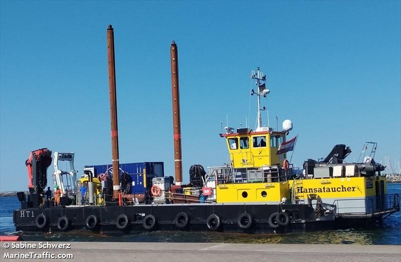 lena h (Dredging or UW ops) - IMO , MMSI 245487000, Call Sign PDLU under the flag of Netherlands