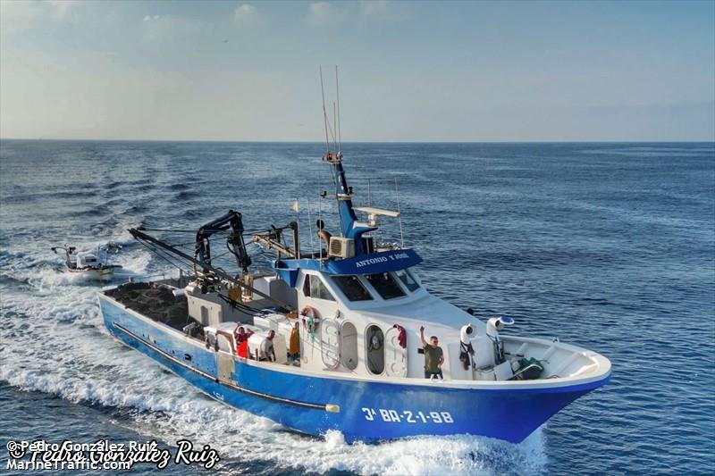 topacio (Fishing vessel) - IMO , MMSI 224217120, Call Sign EA3917 under the flag of Spain