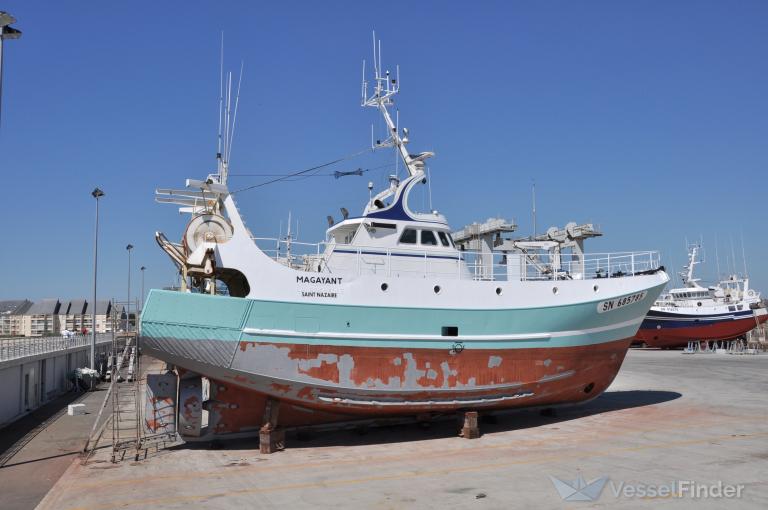 fv magayant (Fishing vessel) - IMO , MMSI 227860000, Call Sign FHZK under the flag of France