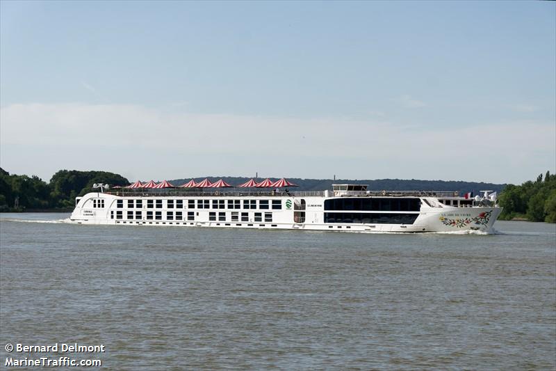 ss joie de vivre (Passenger ship) - IMO , MMSI 244030456, Call Sign PD4797 under the flag of Netherlands