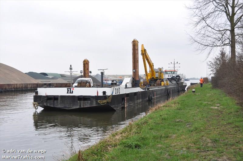 aquila (Cargo ship) - IMO , MMSI 244710728, Call Sign PB4449 under the flag of Netherlands