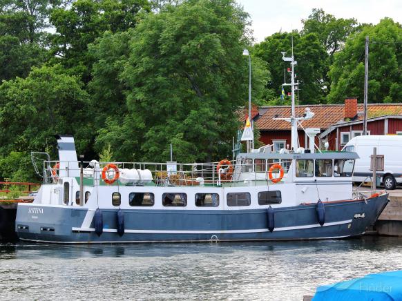 lottina (Passenger ship) - IMO , MMSI 265593530, Call Sign SLMJ under the flag of Sweden