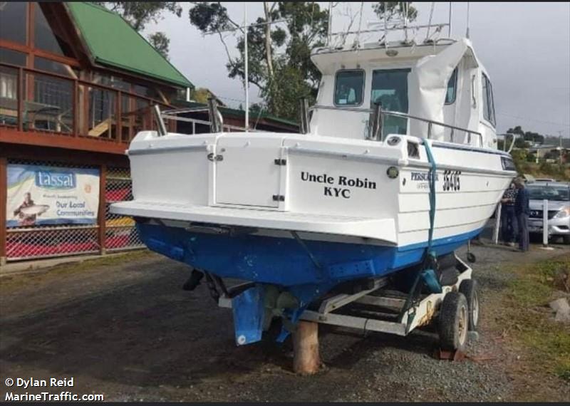 kyc uncle robin (Pleasure craft) - IMO , MMSI 503104780 under the flag of Australia