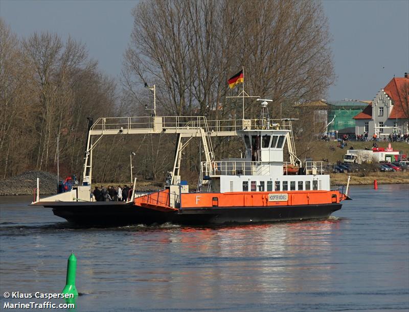 hoopter moewe 2 (Passenger ship) - IMO , MMSI 211511180, Call Sign DF3110 under the flag of Germany