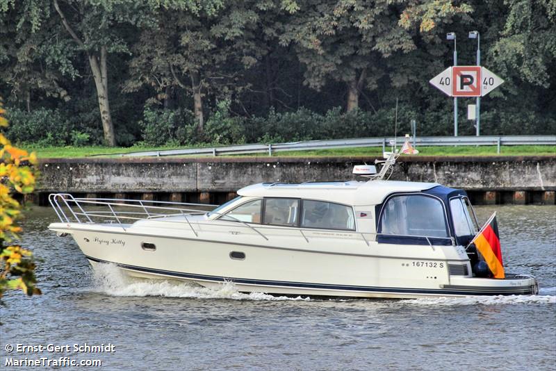 flying kitty (Pleasure craft) - IMO , MMSI 211778420, Call Sign DK6287 under the flag of Germany
