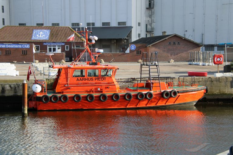 aarhus pilot (Pilot) - IMO , MMSI 219005477, Call Sign XPD2042 under the flag of Denmark