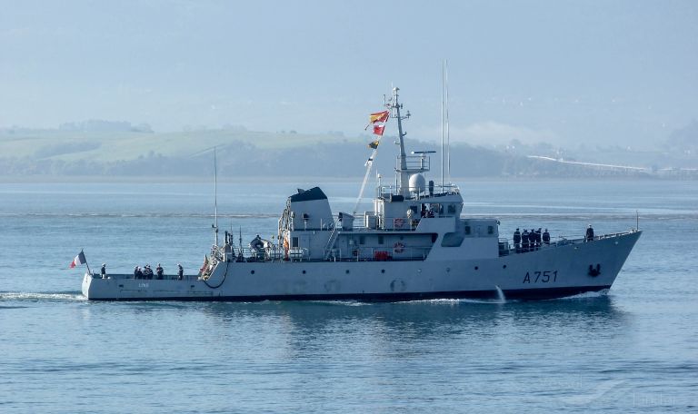 lynx (Law enforcment) - IMO , MMSI 227004260, Call Sign  FV7725 under the flag of France