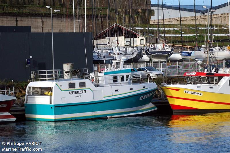 les oceanes (Fishing vessel) - IMO , MMSI 227315970, Call Sign FT4039 under the flag of France