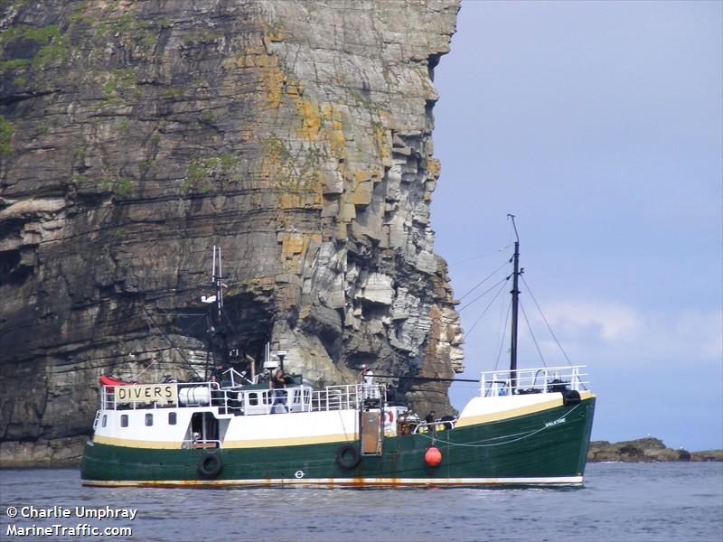 valkyrie (Diving ops) - IMO , MMSI 235052721, Call Sign MFJY9 under the flag of United Kingdom (UK)