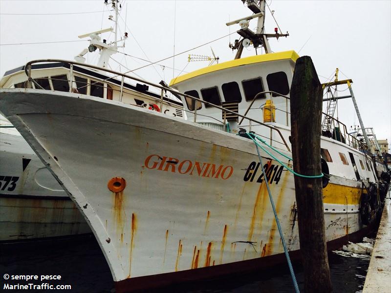 gironimo (Fishing vessel) - IMO , MMSI 247052570, Call Sign INNK under the flag of Italy