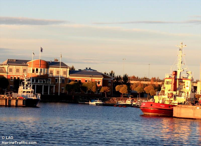 victoria (Tug) - IMO , MMSI 265537040, Call Sign SGWN under the flag of Sweden