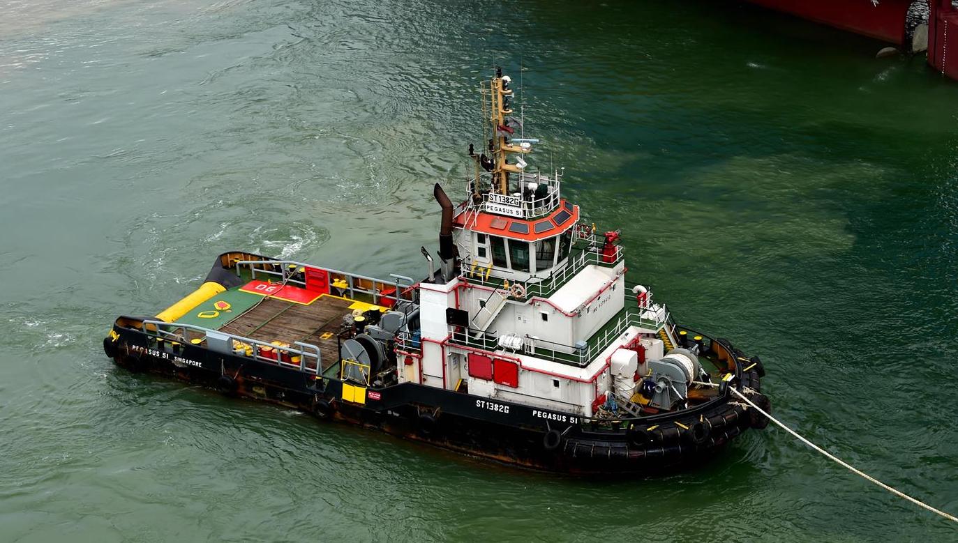 regasus 1 (Tug) - IMO 9275452, MMSI 563281000, Call Sign (V6 under the flag of Singapore