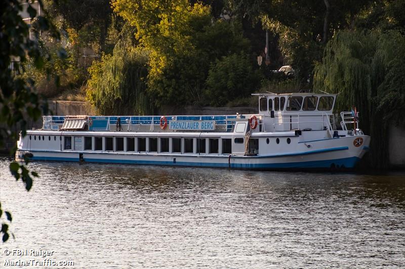 prenzlauer berg (Passenger ship) - IMO , MMSI 211520020, Call Sign DA5784 under the flag of Germany