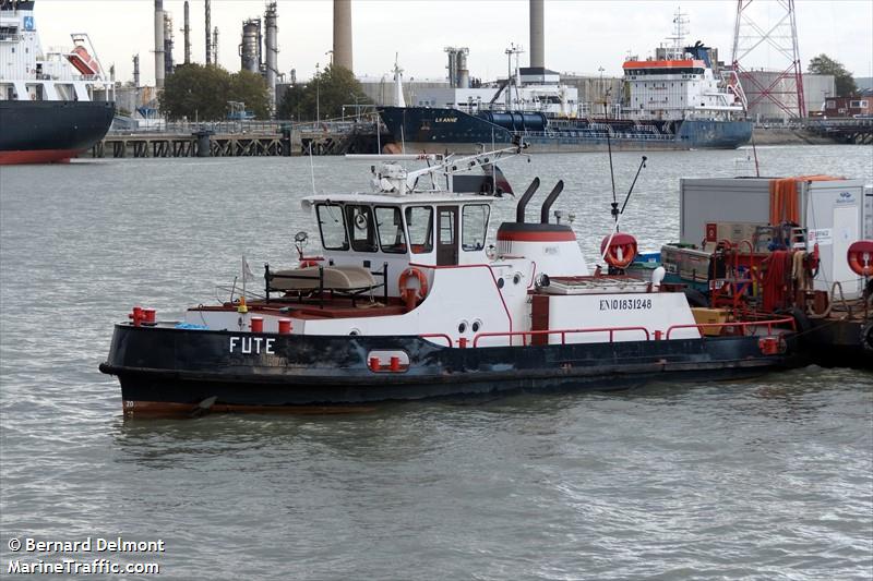 fute (Tug) - IMO , MMSI 227214530, Call Sign FN6294 under the flag of France