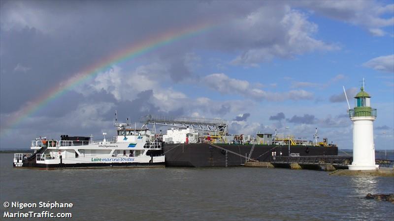 val d argoat (Tanker) - IMO , MMSI 227598930, Call Sign FM3669 under the flag of France