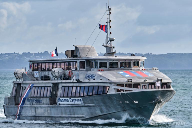 terenez (Passenger ship) - IMO , MMSI 227635210, Call Sign FGE4002 under the flag of France