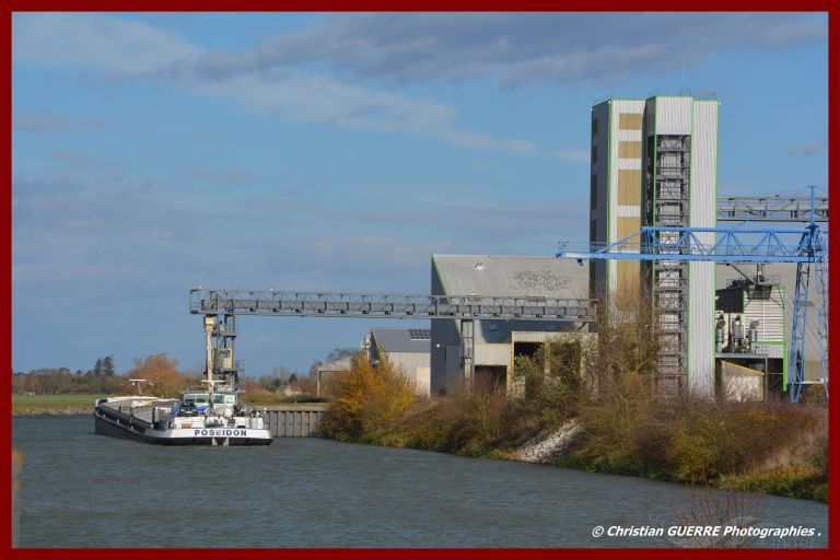 poseidon (Cargo ship) - IMO , MMSI 226007190, Call Sign FM5296 under the flag of France