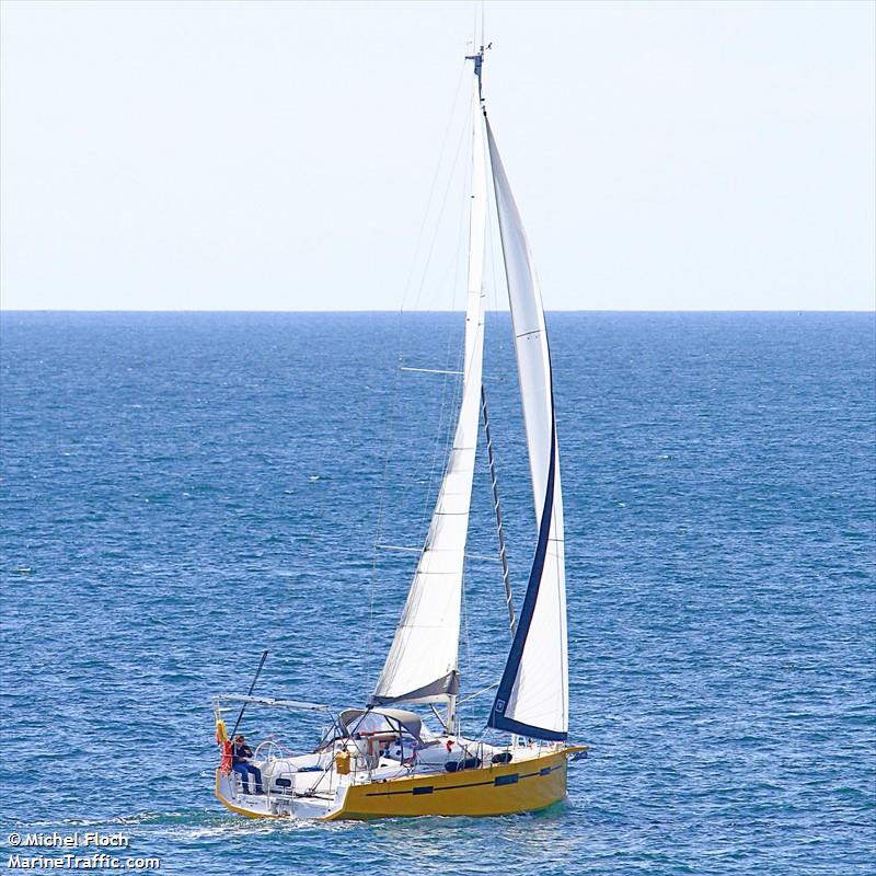 cromic iv (Sailing vessel) - IMO , MMSI 227394750, Call Sign FAD4504 under the flag of France