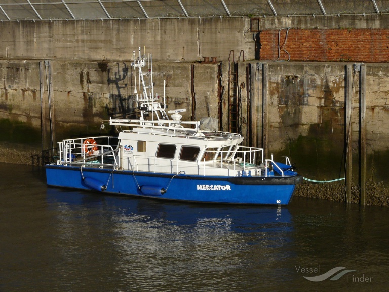 mercator (Dredging or UW ops) - IMO , MMSI 227682070 under the flag of France