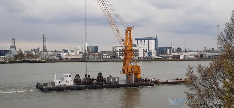 epship 3 (Dredging or UW ops) - IMO , MMSI 244770979, Call Sign PH6095 under the flag of Netherlands