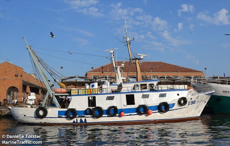 zaffiro (Fishing vessel) - IMO , MMSI 247053040, Call Sign IRIZ under the flag of Italy