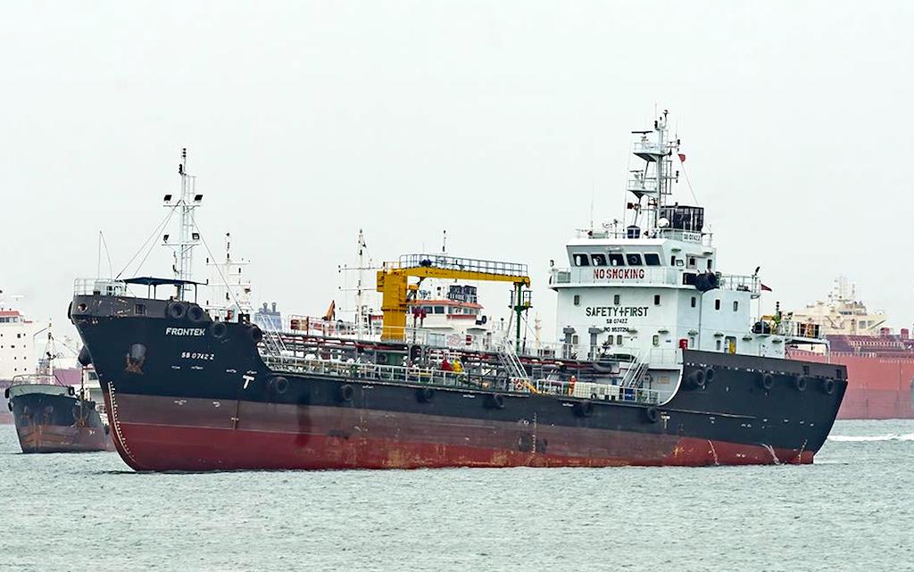 frontek (Bunkering Tanker) - IMO 9537214, MMSI 566824000, Call Sign 9V9856 under the flag of Singapore