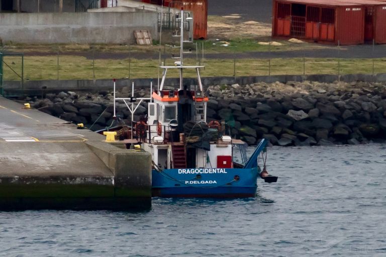 dragocidental (Dredging or UW ops) - IMO , MMSI 204671360, Call Sign CSYN4 under the flag of Azores