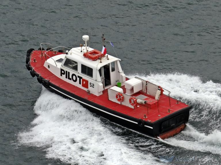 pilot boat py52 (Pilot) - IMO , MMSI 237710100, Call Sign SY3200 under the flag of Greece