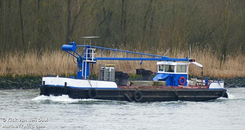 carpe diem (Dredging or UW ops) - IMO , MMSI 244730714, Call Sign PD4283 under the flag of Netherlands