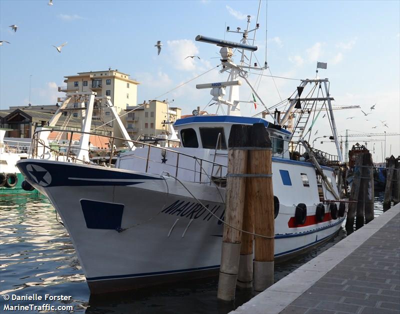 mauro ii (Fishing vessel) - IMO , MMSI 247050430, Call Sign INSL under the flag of Italy