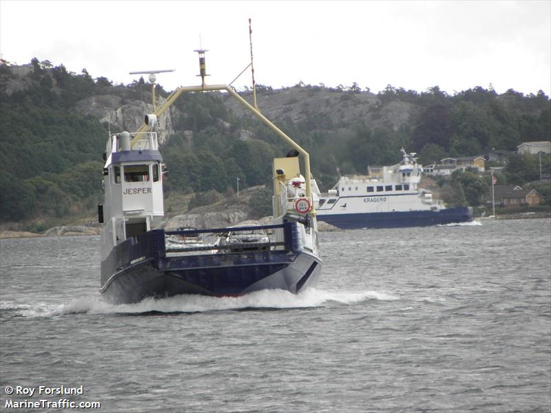 jesper (Passenger/Ro-Ro Cargo Ship) - IMO 8619493, MMSI 257055700, Call Sign JXOL under the flag of Norway