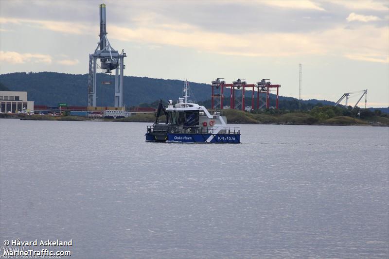 pelikan 2 (Cargo ship) - IMO , MMSI 257090090, Call Sign LF6601 under the flag of Norway