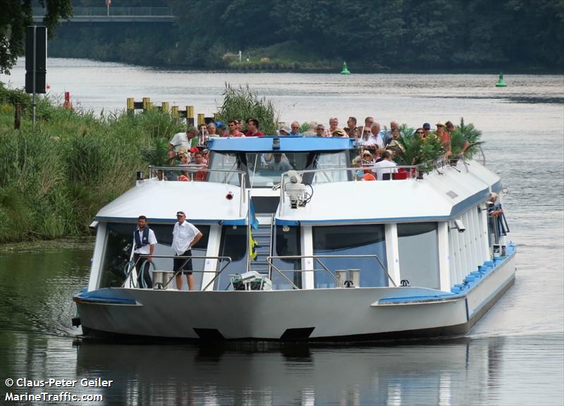 alexander humboldt (Passenger ship) - IMO , MMSI 211566900, Call Sign DH7199 under the flag of Germany